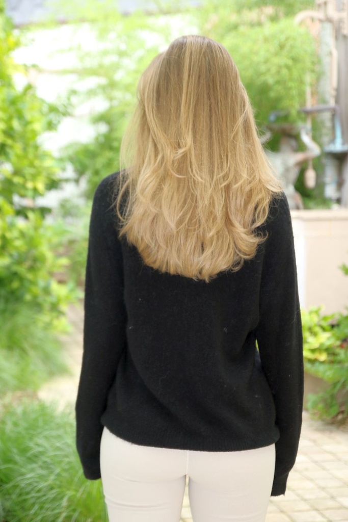 Pul Liselotte nm25 V-neck baby alpaga and wool - Zwart Detail