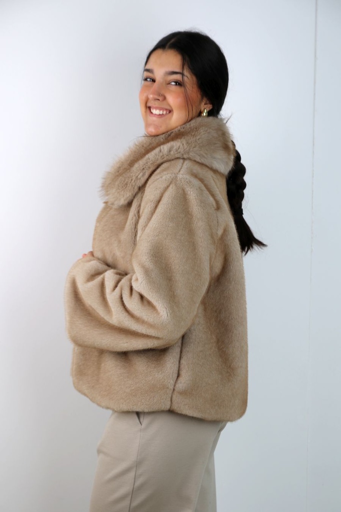 [201123] Kort jasje Nikai ecopels kraag met overslag  - Beige Detail