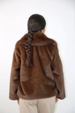 [201123] Kort jasje Nikai ecopels kraag met overslag  - Bruin Detail