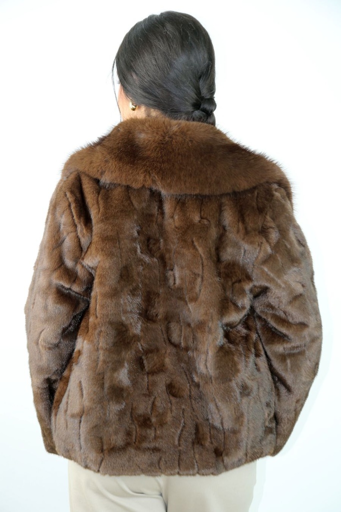 [201124] Kort jasje Nieck ecopels nerts kraag  - Bruin Detail