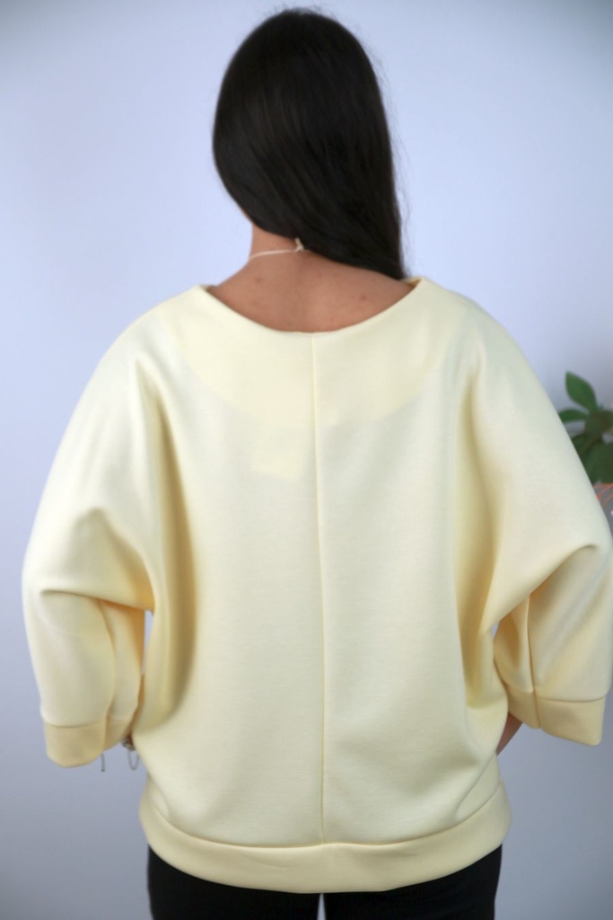 [201161] Pull Raf met vleermuismouw en halsketting nm45 - Geel Detail