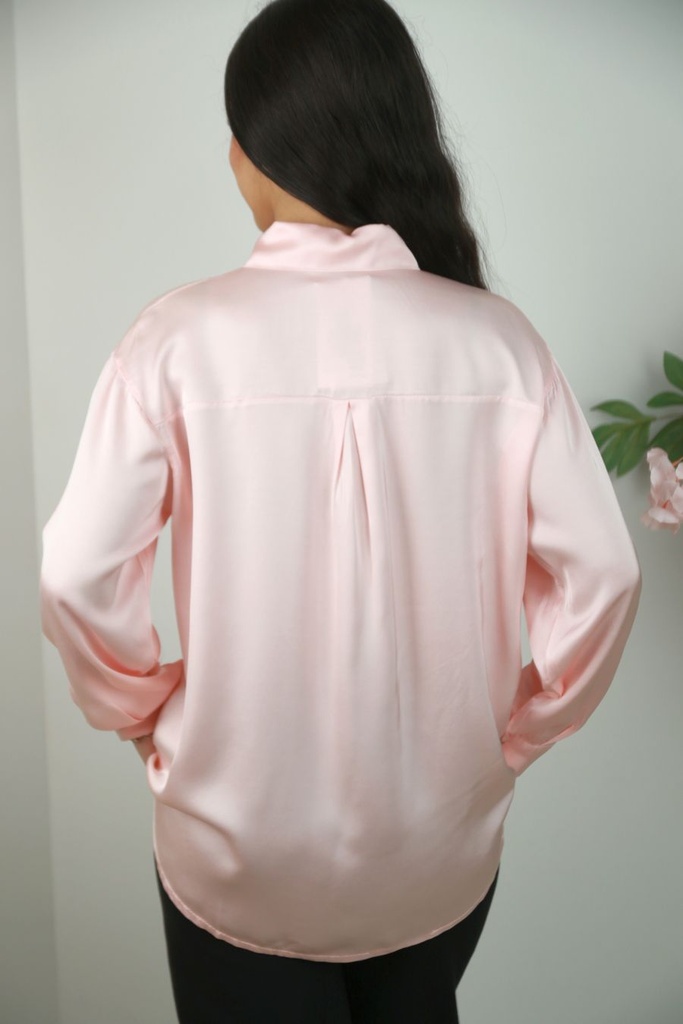 [201232] Satijnen blouse Rover nm100 met kraag en nacré doorgeknoopt  - Roze Detail