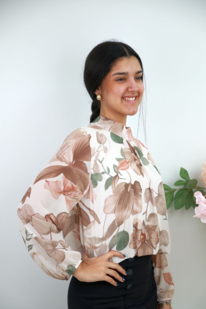 [201263] Cropped blouse Roxanne nm48 - Wolwit-beige Detail