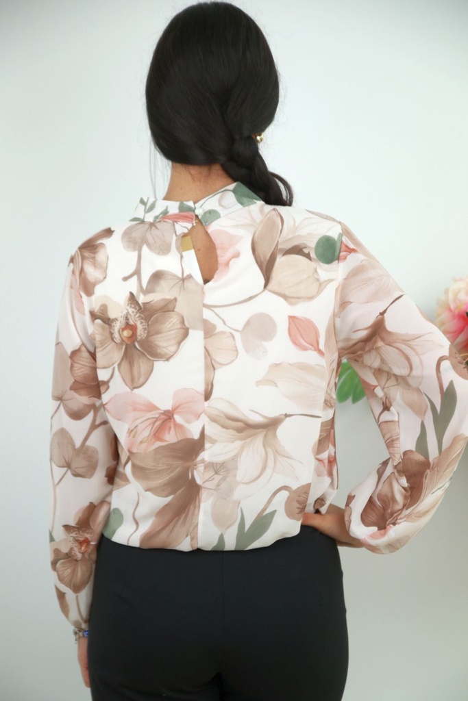 [201263] Cropped blouse Roxanne nm48 - Wolwit-beige Detail