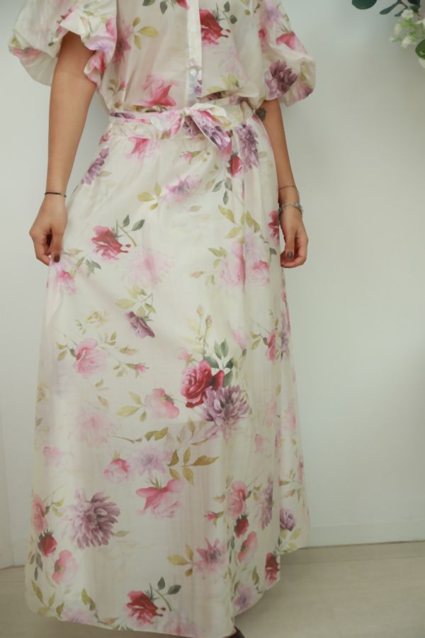 [201593] Setje Noell nm85 blouse pofmouw en lange rok  - Lichtbeige Detail