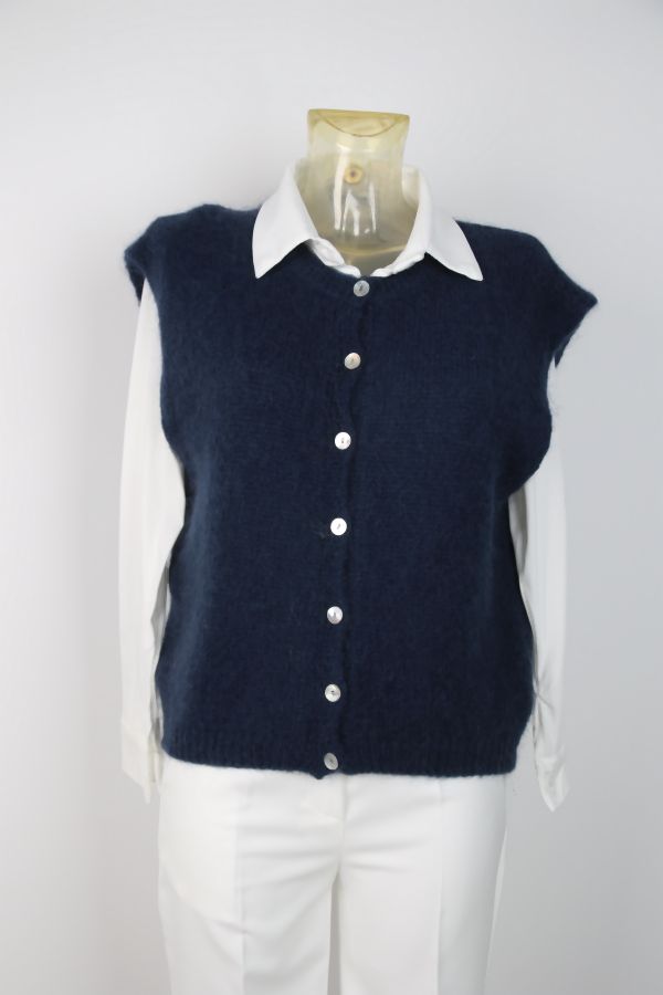[201402] Gilet Sil nm65 mohair en wol, open hals, mouwloos met nacré knopen - Donkerblauw Detail