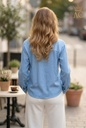 [201520] Halfgeknoopte blouse Rehan met polokraag nm100 - Denim light used Detail