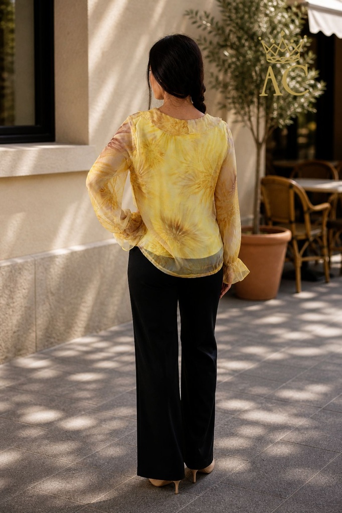 [201298] Gevoerde blouse Rida met volantkraag en trompetmouw nm47 - Geel-beige Detail