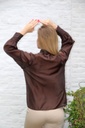 [10017358] Blouse Lesley nm85 tencel lange jabot  - Bruin Detail