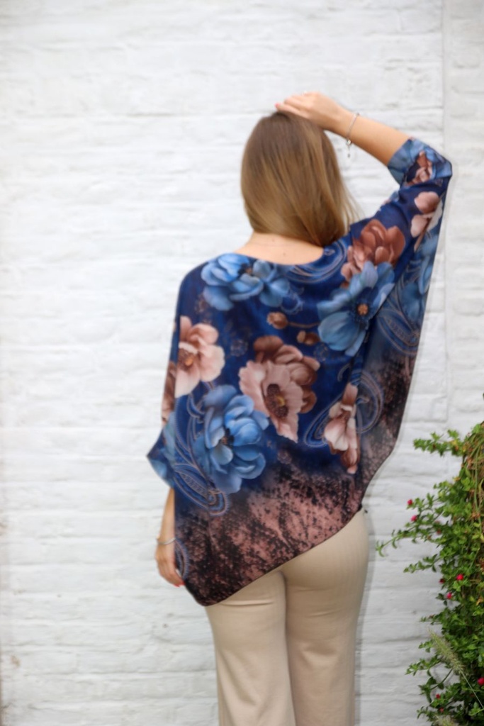 [10017364] Blouse Lian nm43 anemonen en kasjmierbloem open hals  - Donkerblauw-beige Detail