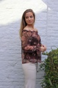 [10017366] Blouse Leya nm43 rozen netstof off-shoulder manchetvolant - Bruin-roze Detail