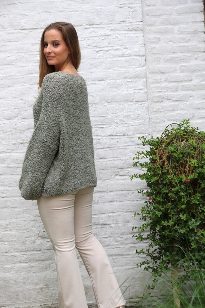 [10017271] Cardigan Lotus nm22 bouclÃ© V-hals 5 knopen - Olijf Detail