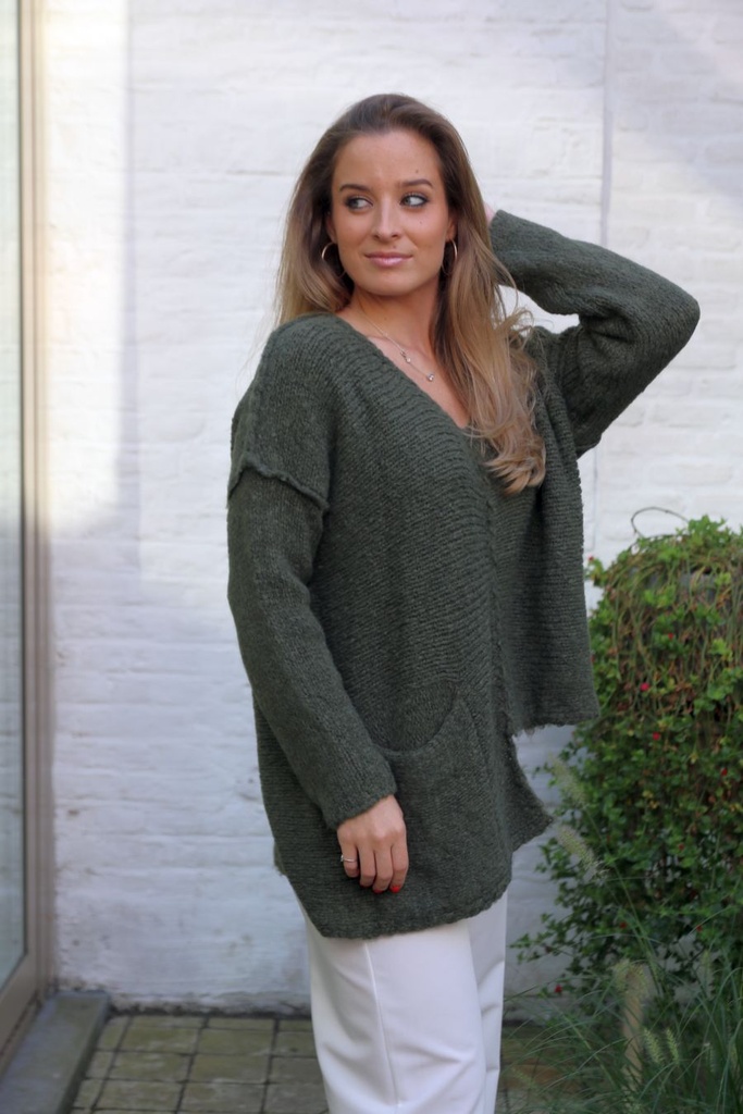 [10017426] Pul Lysanne nm28 V-hals dikker garen asymmetrische zoom mohair en wol - Kaki Detail