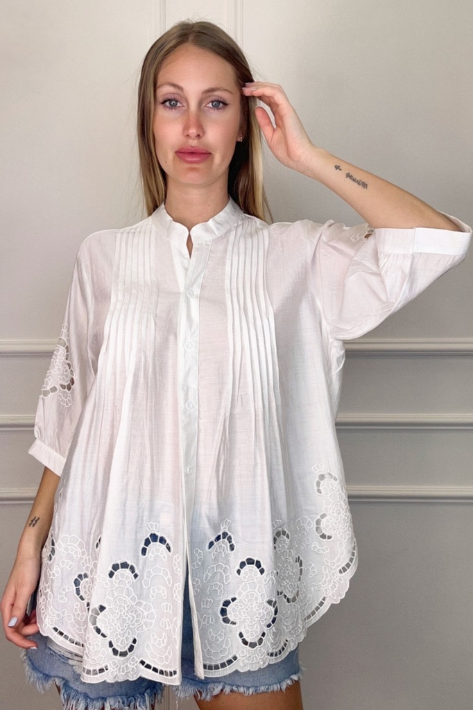 Blouse Kiek openwork flowers