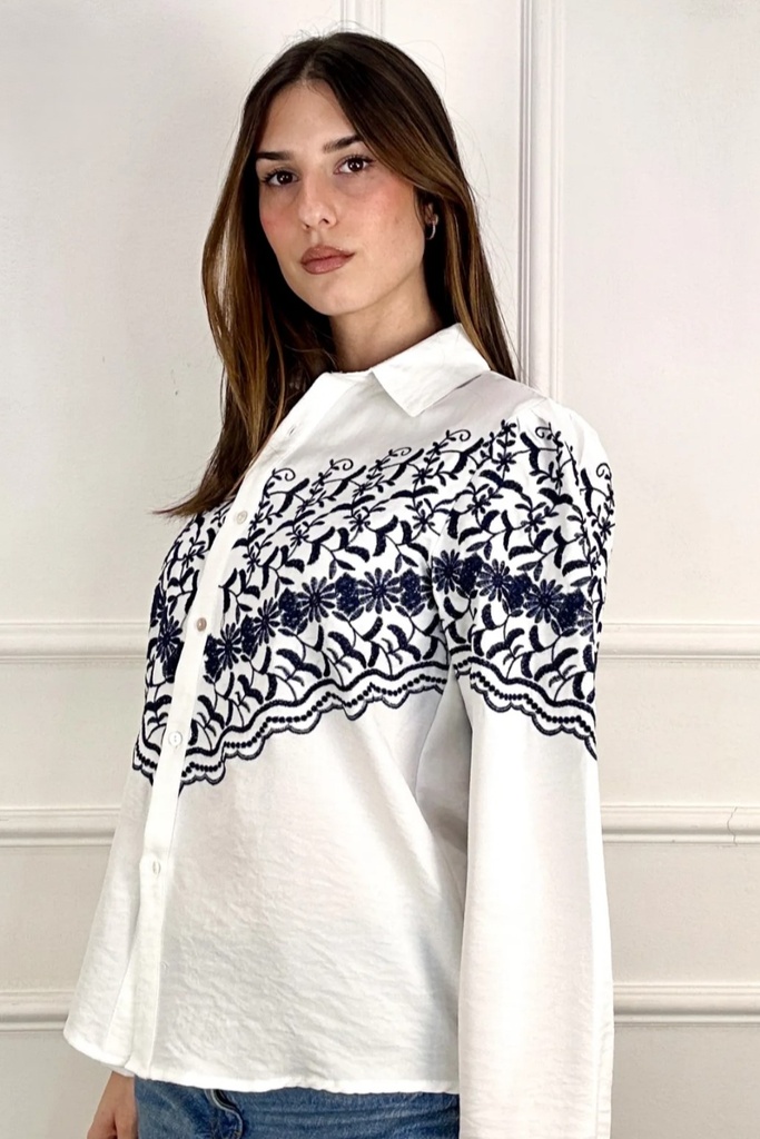 Blouse Jannigje embroidered branches