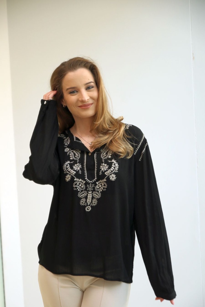 Blouse Jolene tunisian collar