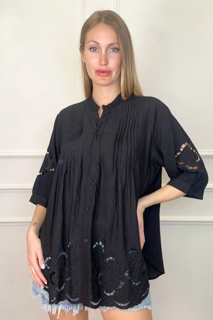 Openwork blouse King