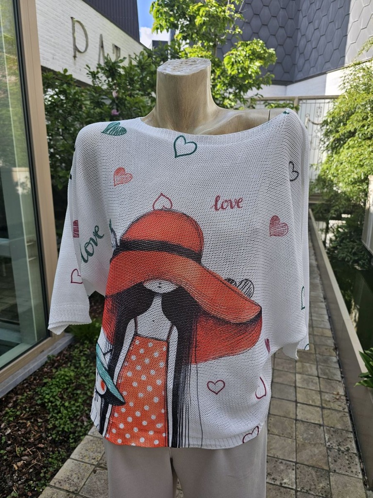 Pul Janina big hat polka dot dress open neck batwing sleeve