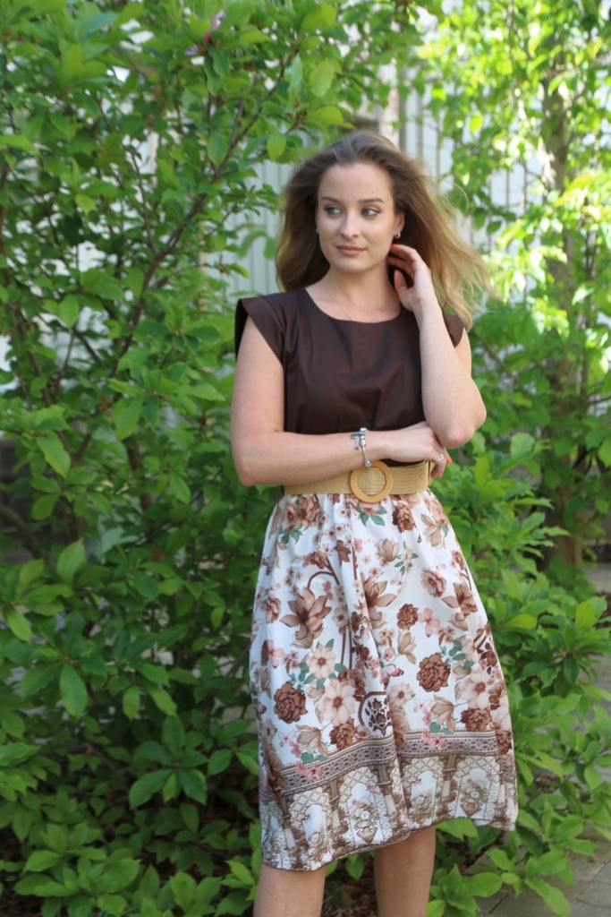Robe Jumana up unie croisée col en V jupe cloche florale