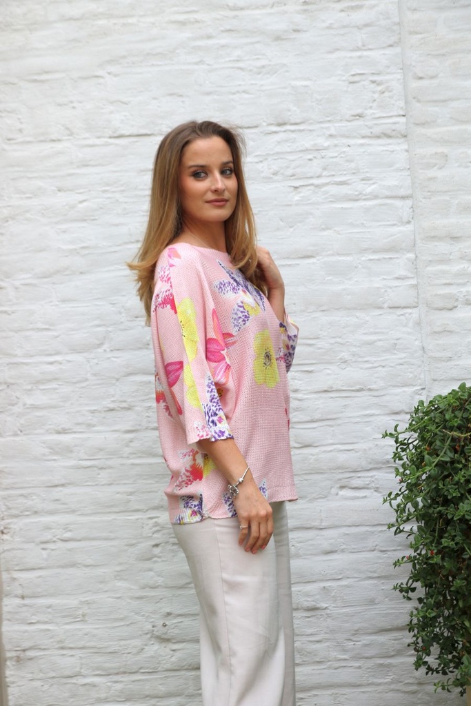Pul Julisa starfish and flowers open neck bat sleeve
