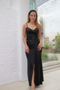 Robe longue en satin Linde croisée drapée col en V et taille longue à volants