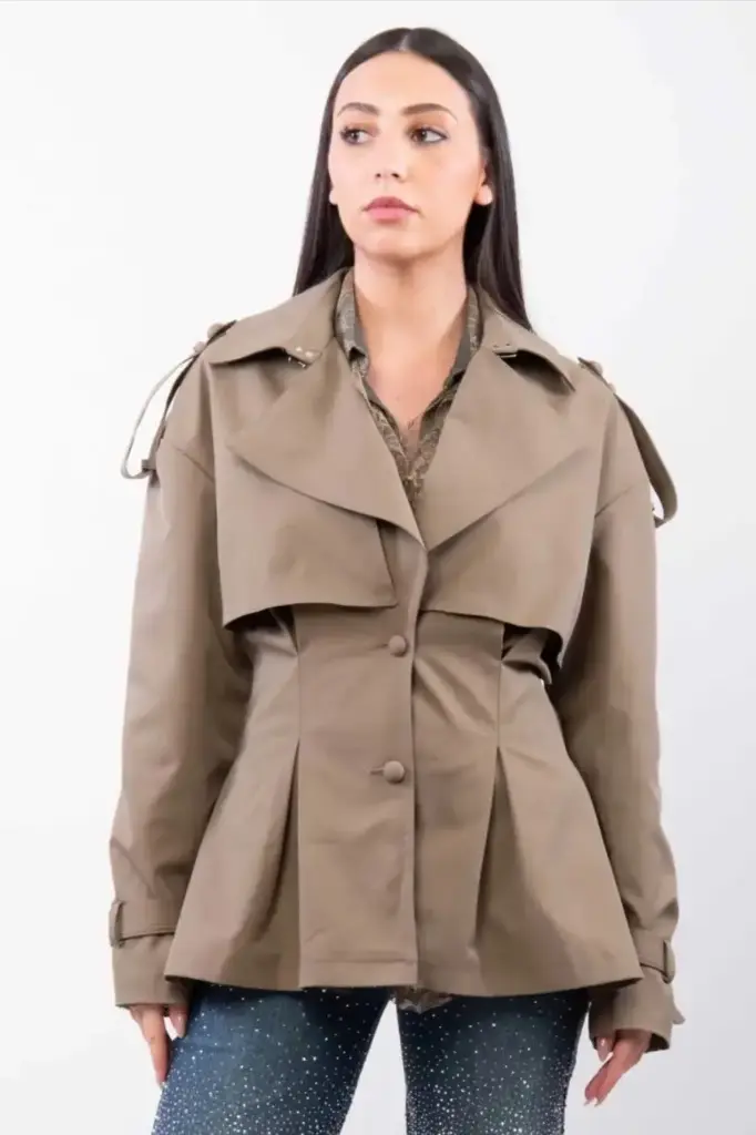 Korte trench Lidewij puntkraag schouderflappen en epaulet 