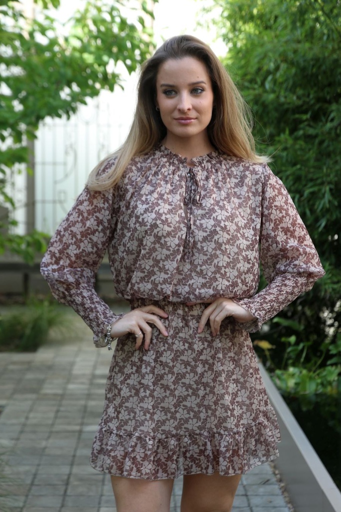 Jurk Loris nm38 bloemetjes gepofte doorgesneden taille 