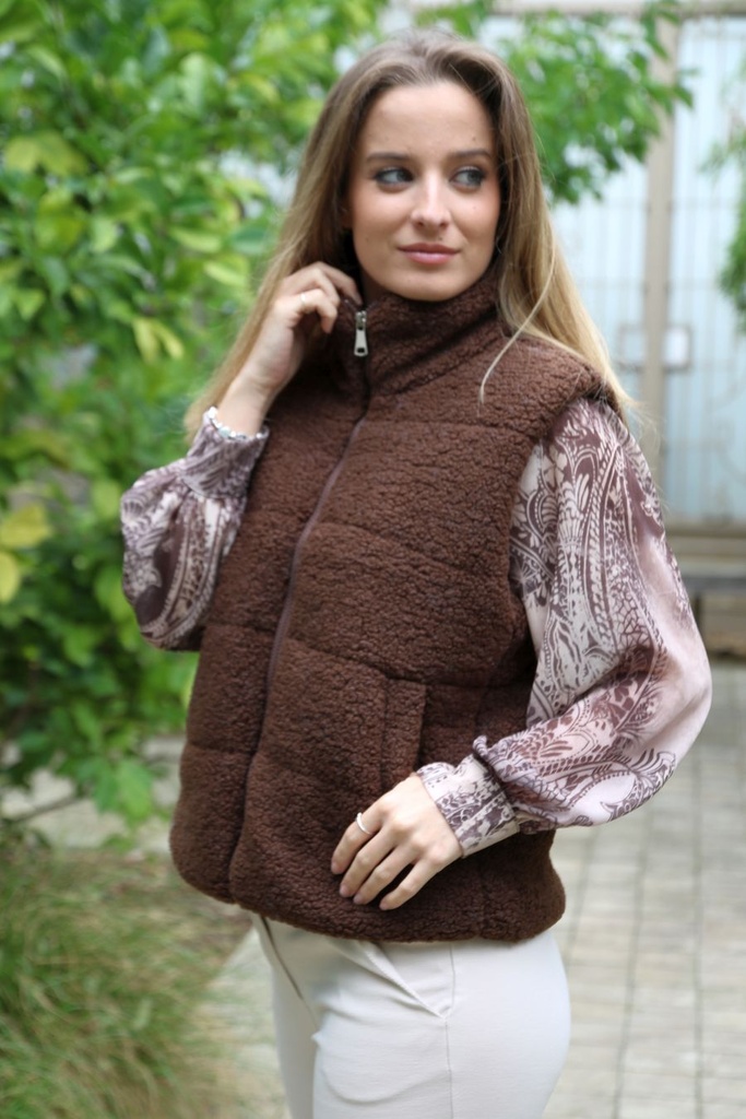 Mouwloze vest Livv teddy opstaande kraag rits insteekzakken