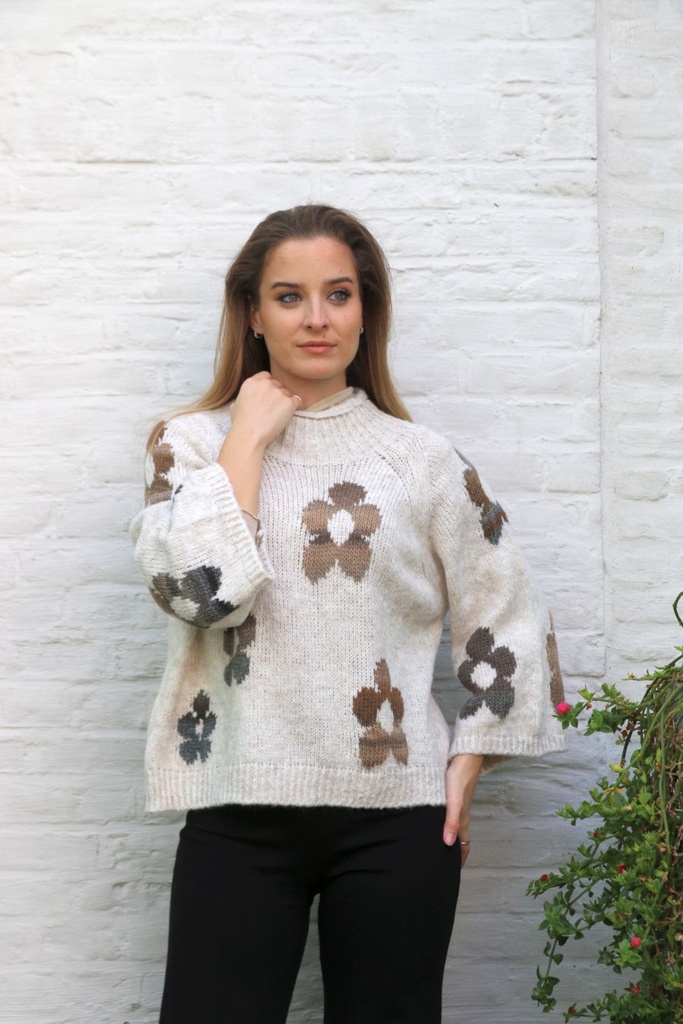 Tricot trui Noortje nm26 met bloemenpatroon 