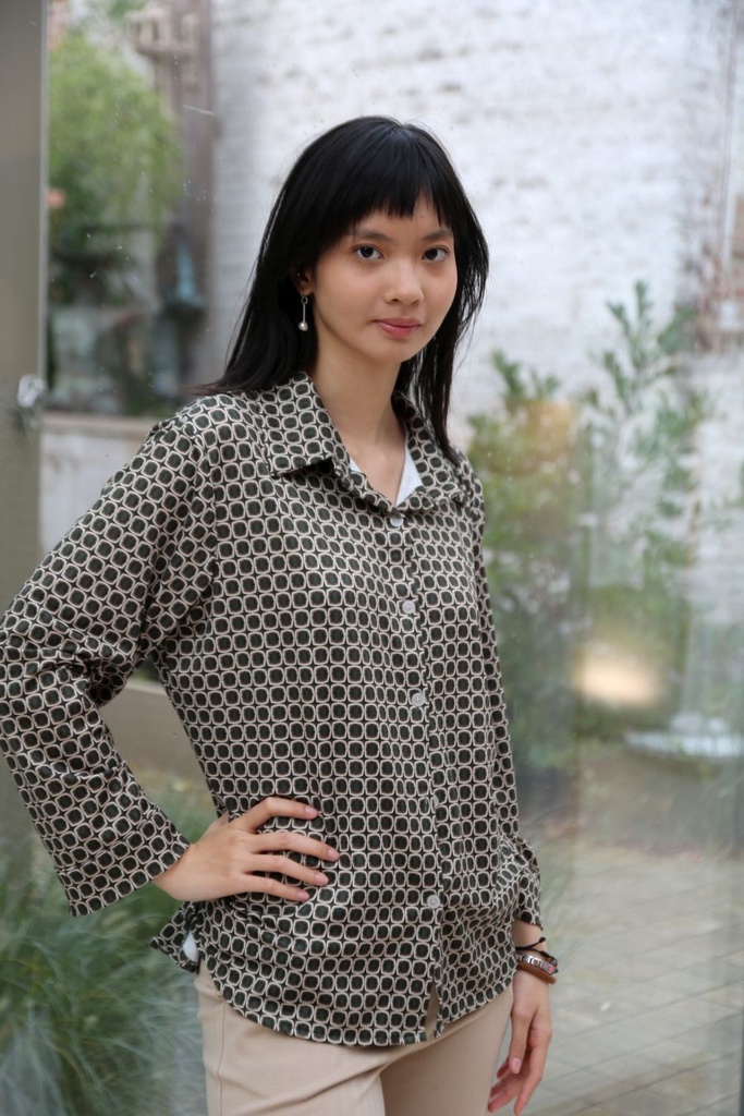 Blouse Niene nm20 met lange mouwen 