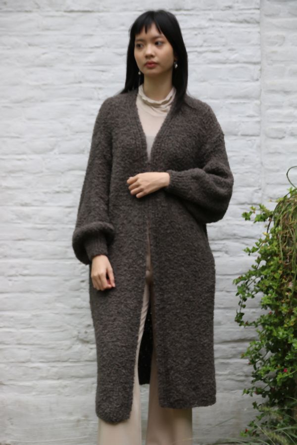 Lange cardigan Nika nm20 in boucléstof