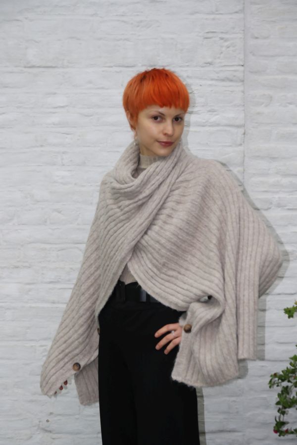 Pull Nicky nm26 breed geribbed wijde mouwen ronde hals