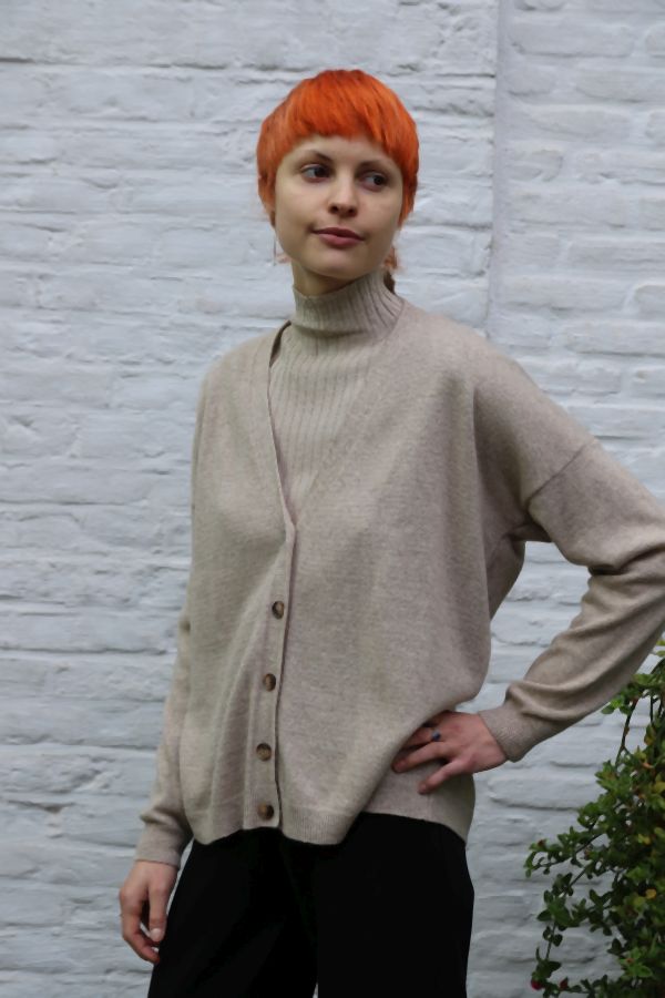 Cardigan Nicolaas nm80 fijne tricot v-hals knopjes