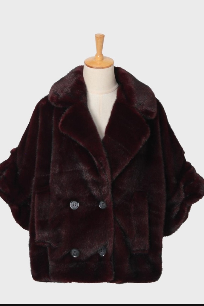 Jas eco pels Liselot puntkraag  dubbel rij knopen*