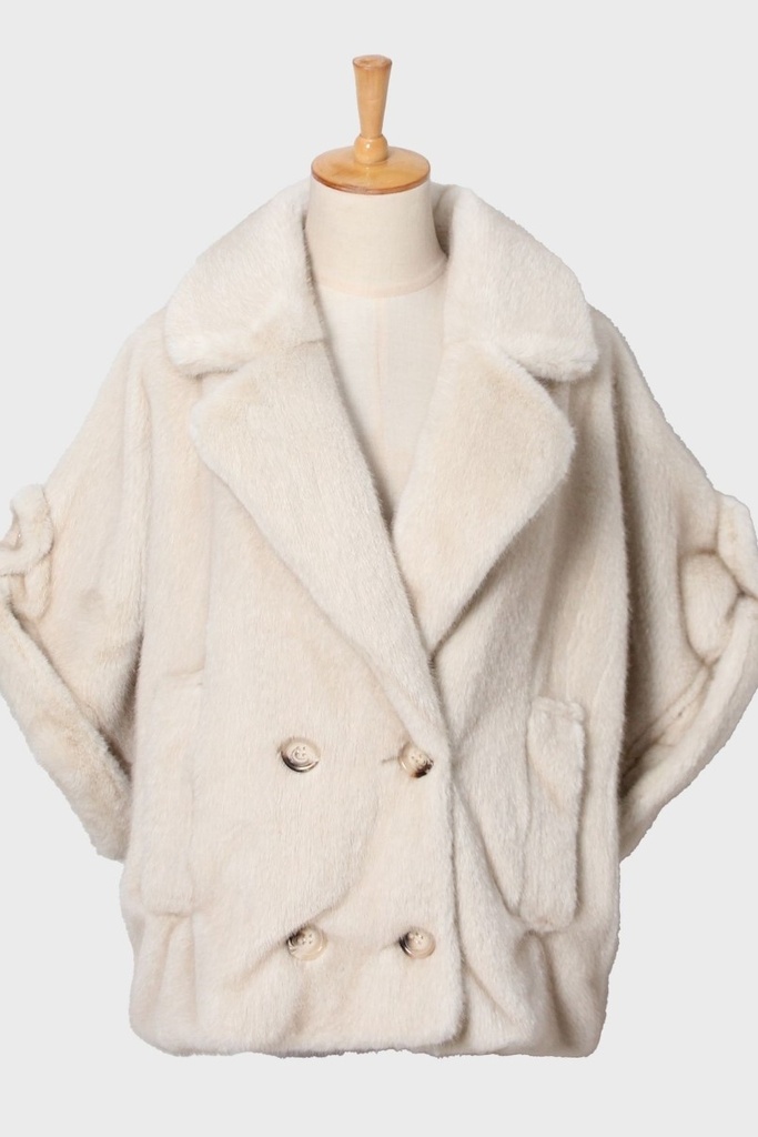 Jas eco pels Liselot puntkraag  dubbel rij knopen*