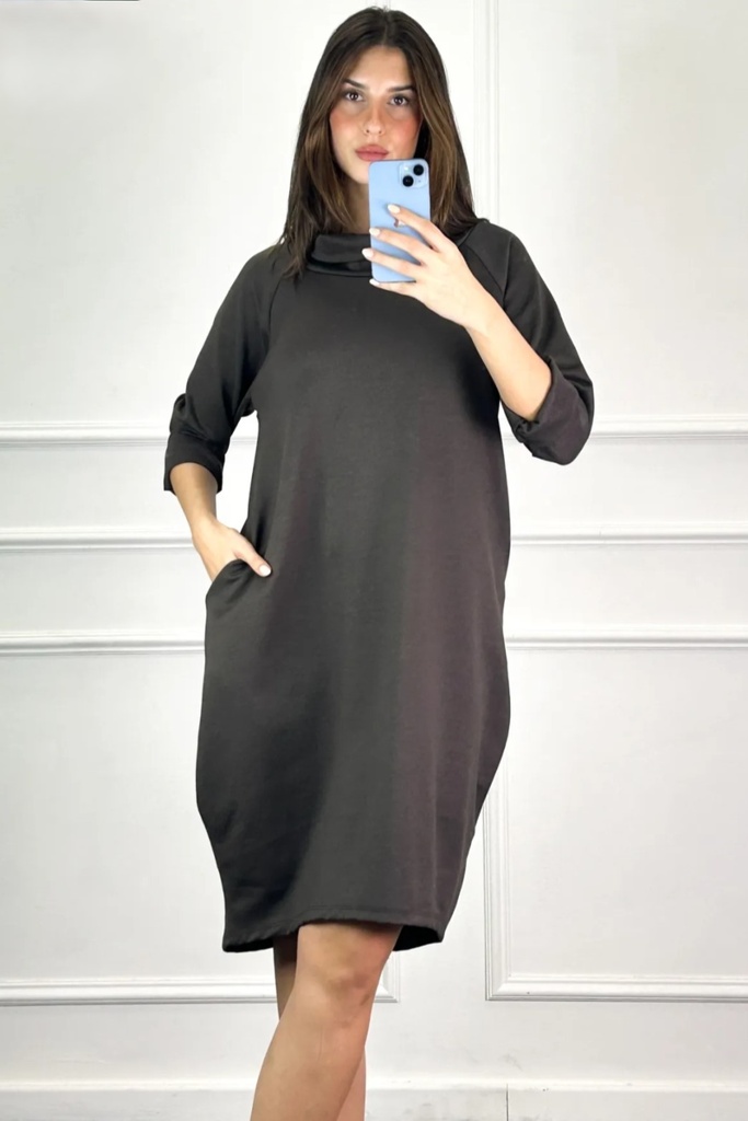 Jurk Priscilla nm42 oversized met zakken en rolkraag