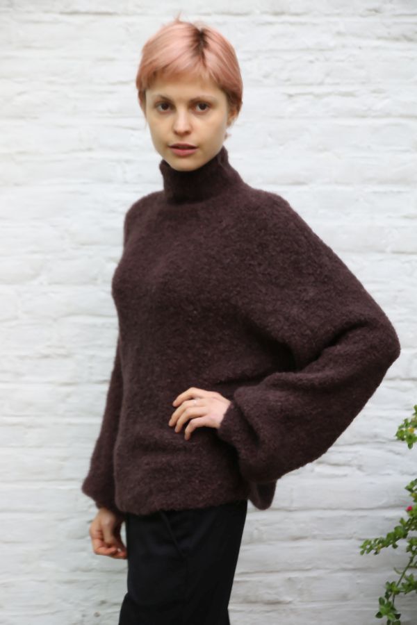 Pull Noya nm32 opstaande kraag boucléstof 