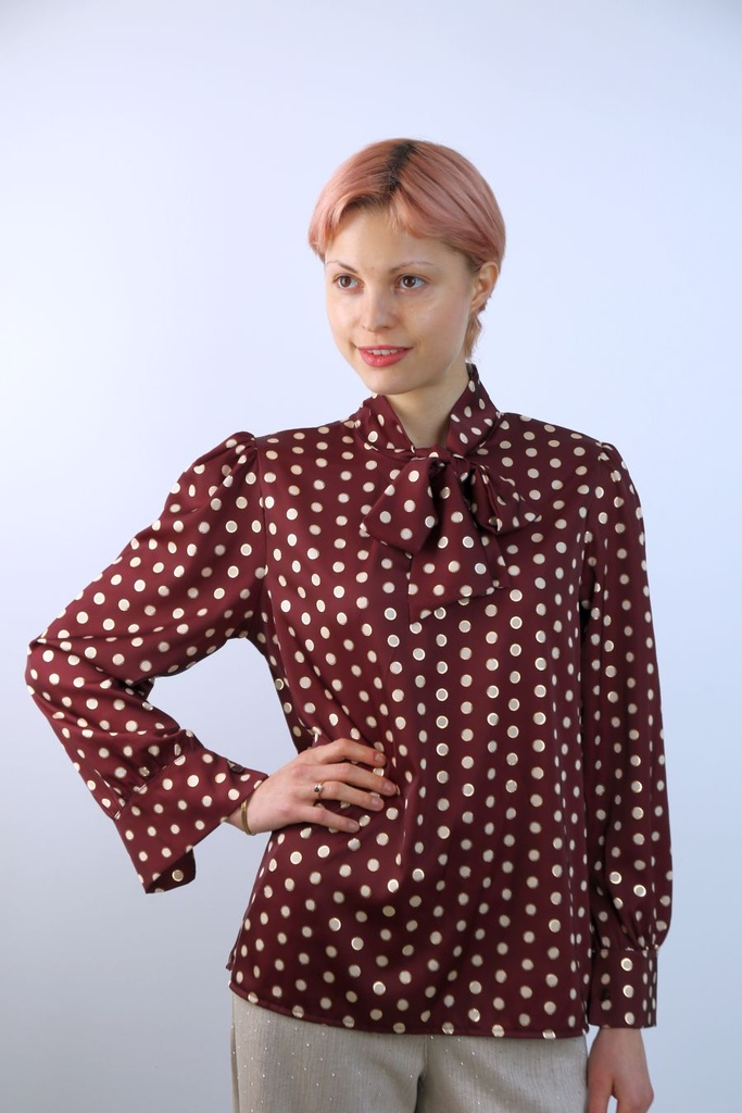 Blouse Lorijn jabotkraag vergulde stippenprint 