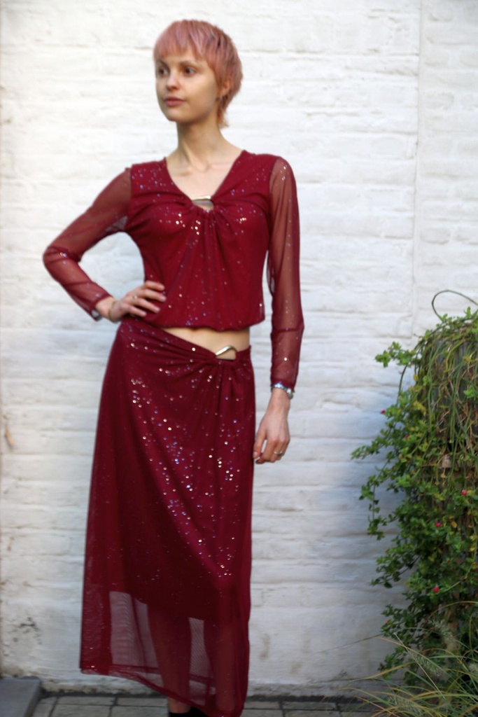 Rok  Leone nm48 gedrapeerd ovale ring studs op netstof