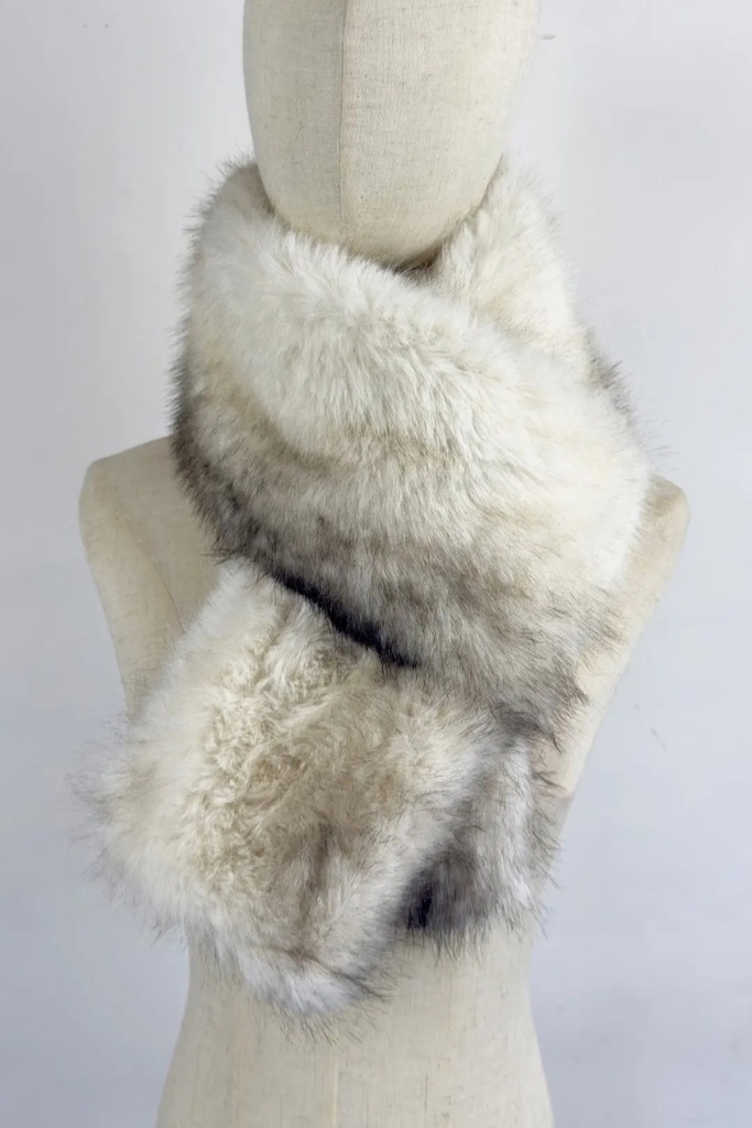 Sjaal Levie eco wolvenpels