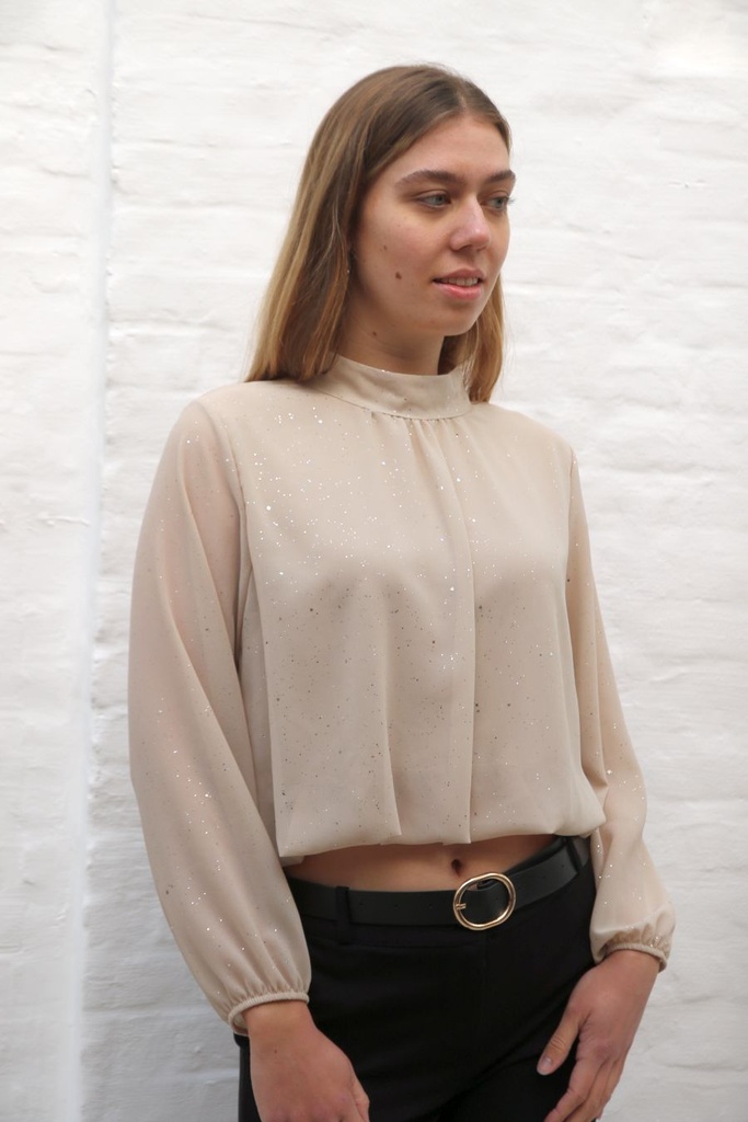 Linsy 1227 nm43 opstaande kraag kort gepofte zoom en manchet 