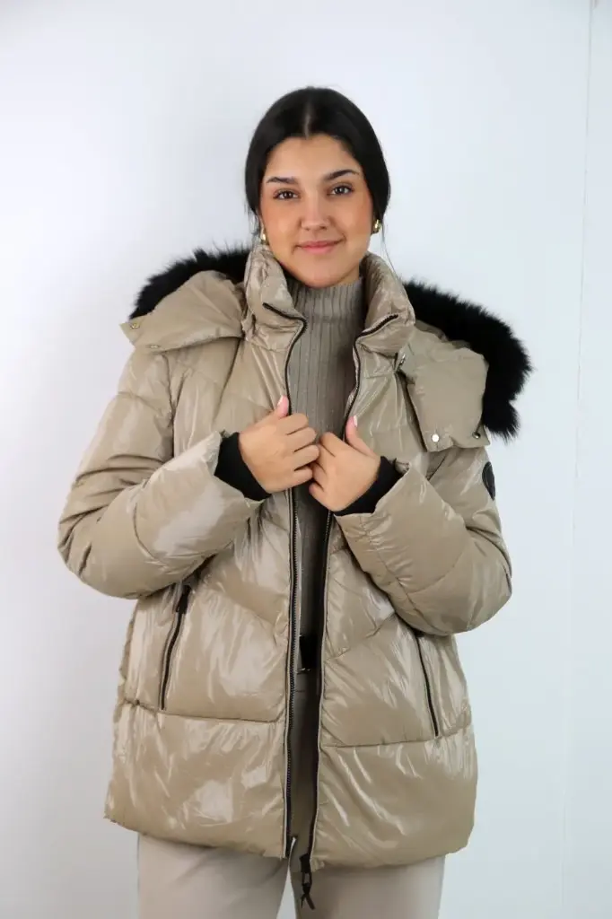 Jas Quintino blinkend gewatteerd horizontaal doorstikt met capuchon afgewerkt ecopels 