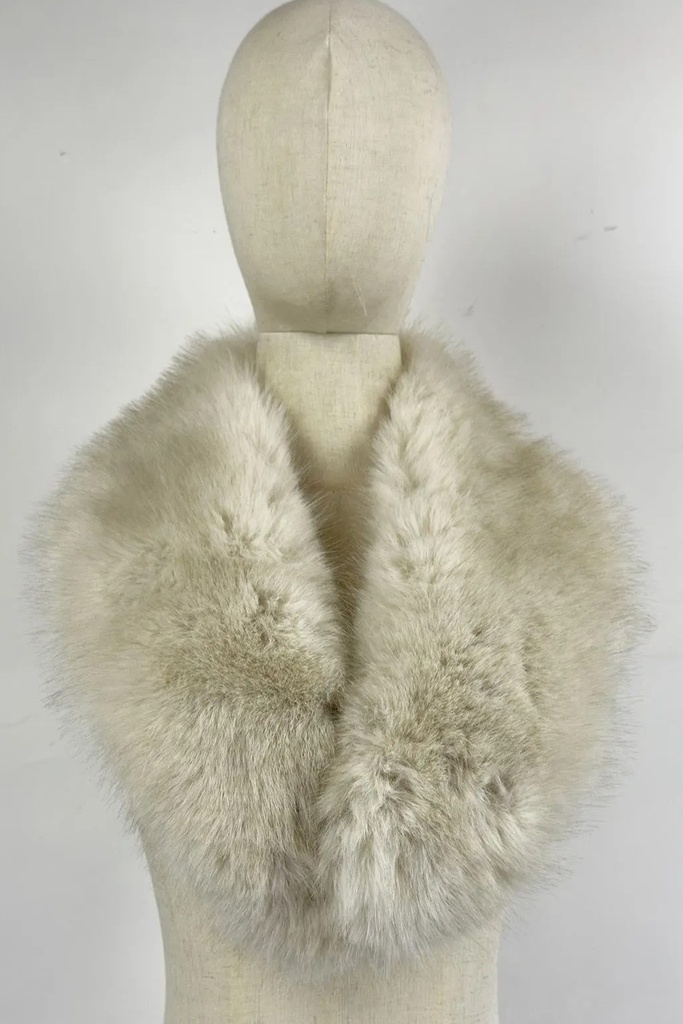 Sjaal Linc eco berenpels voorgevormd