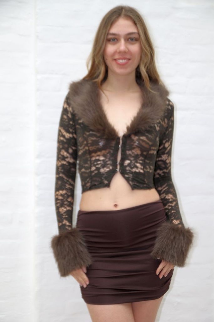 setje Nehir kanten top met ecopels kraag en rokje