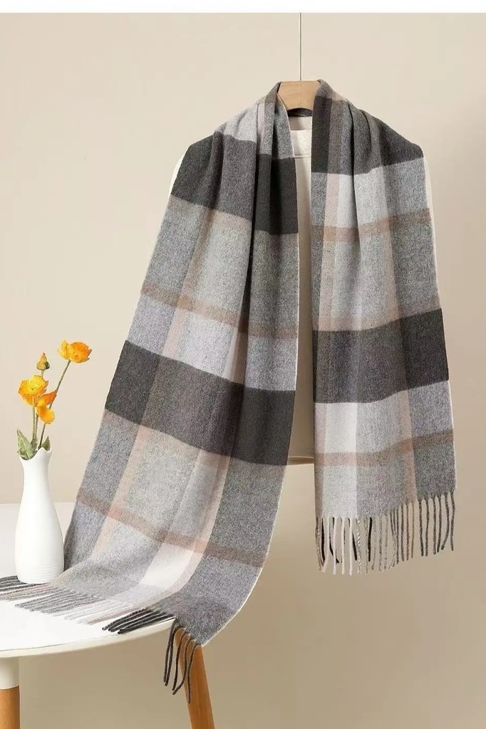 Sjaal Larentius nm100 madras karro in wol