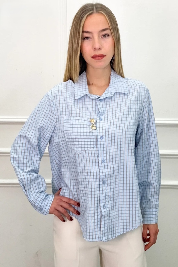 Geruite blouse Robin met polokraag, broche en kant
