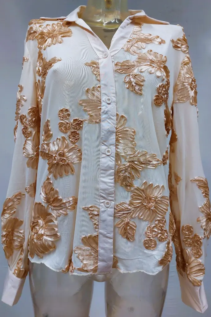 Blouse Rijk met glanzende lintbloemen