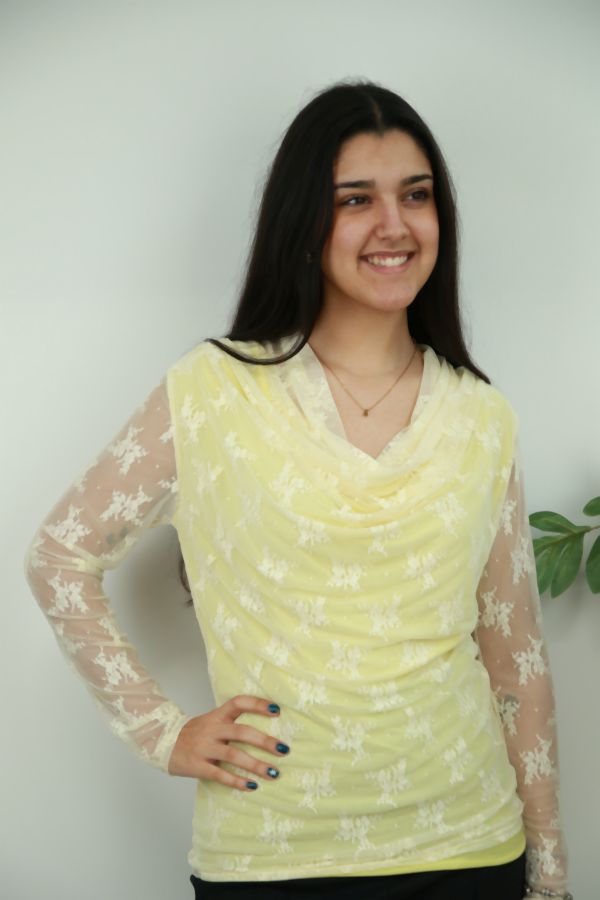 Blouse Noamy nm47 kant drapagekraag gevoerd 
