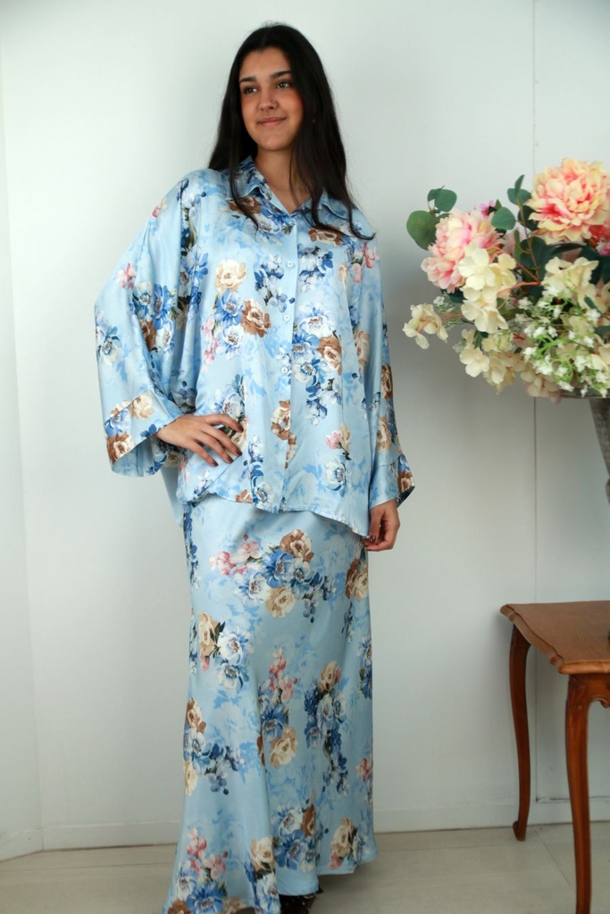 Tuniek en broek Suus nm100 anemoonboeketjes doorgeknoopt 