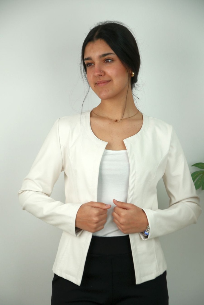 Korte jacket Nynthe eco leer ronde hals geen kraag